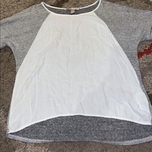 Forever 21 size small white and grey blouse